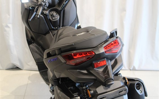 Gebrauchtmotorrad Yamaha XMAX 300 - Bild 9