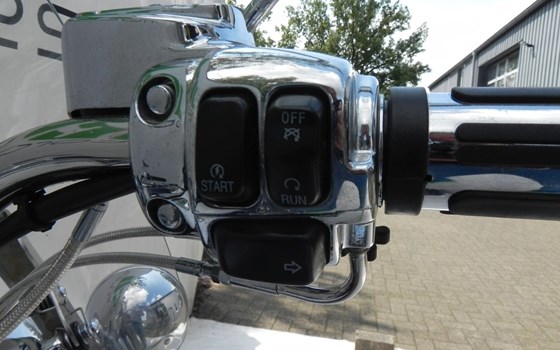 Gebrauchtmotorrad Harley-Davidson Softail Deluxe FLSTN - Bild 24