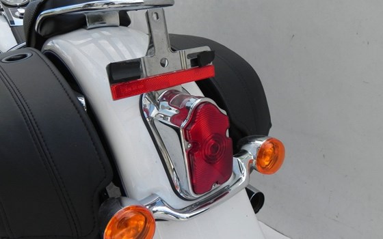 Gebrauchtmotorrad Harley-Davidson Softail Deluxe FLSTN - Bild 5