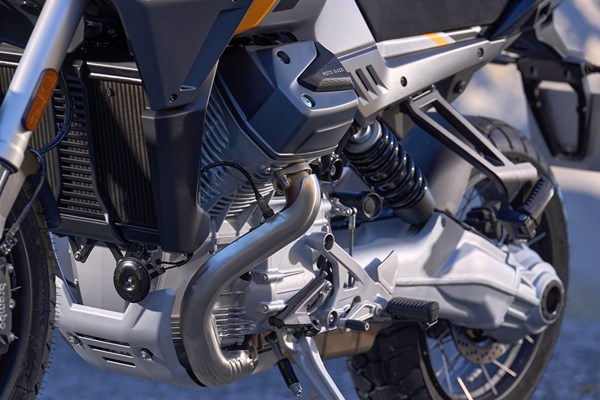 Moto Guzzi Stelvio (Nero Vulcano) - Bild 10