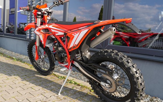 Neufahrzeug Beta Xtrainer 300 - Bild 6