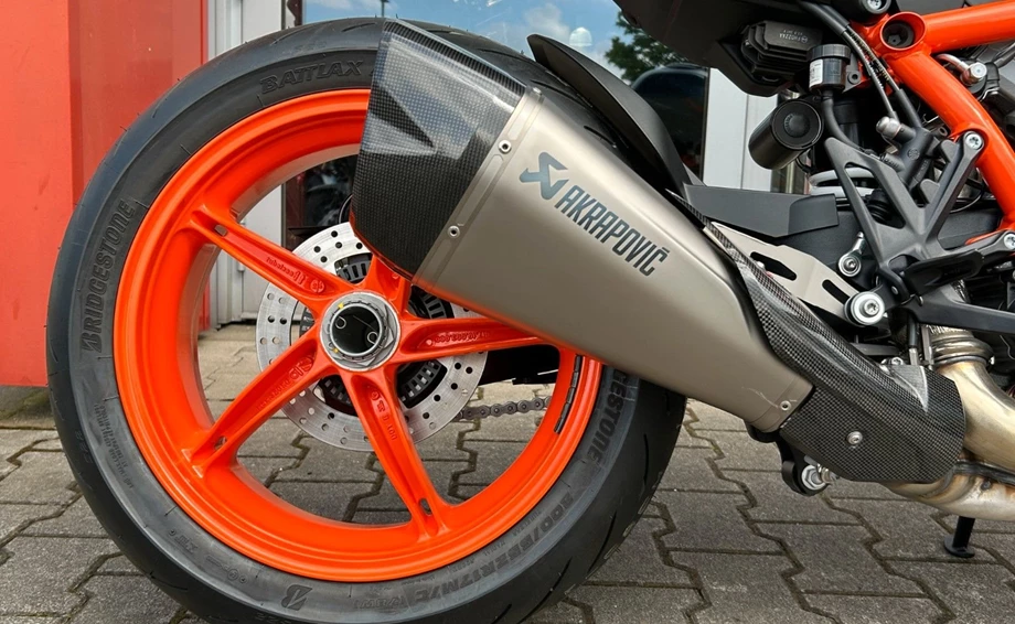 Angebot KTM 1290 Super Duke R EVO Bild 11: Angebot KTM 1290 Super Duke R EVO