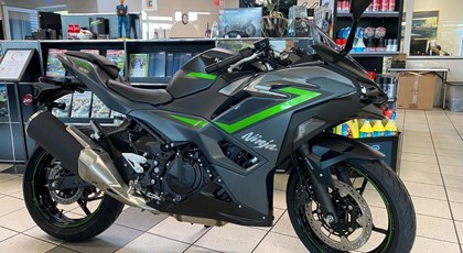 Neumotorrad Kawasaki Ninja 500 SE