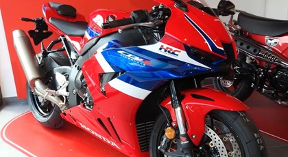 Neumotorrad Honda CBR1000RR-R Fireblade