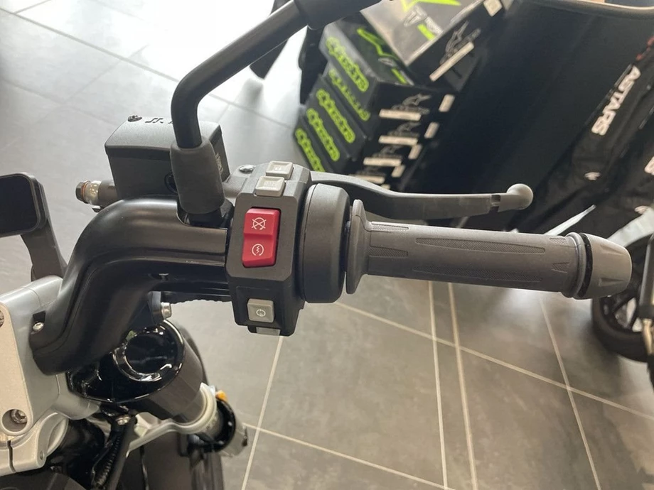 Angebot BMW CE 02 4kW Bild 12: Angebot BMW CE 02 4kW