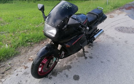 Gebrauchtmotorrad Kawasaki GPZ 900 R - Bild 2 Gebrauchtmotorrad Kawasaki GPZ 900 R - Bild 2