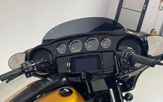 Gebrauchtmotorrad Harley-Davidson Touring Street Glide Special FLHXS - Bild 2 Gebrauchtmotorrad Harley-Davidson Touring Street Glide Special FLHXS - Bild 2