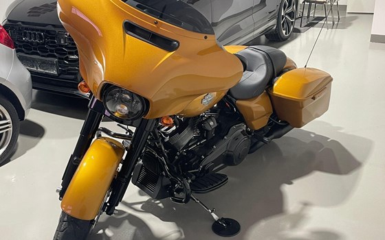 Gebrauchtmotorrad Harley-Davidson Touring Street Glide Special FLHXS - Bild 5 Gebrauchtmotorrad Harley-Davidson Touring Street Glide Special FLHXS - Bild 5