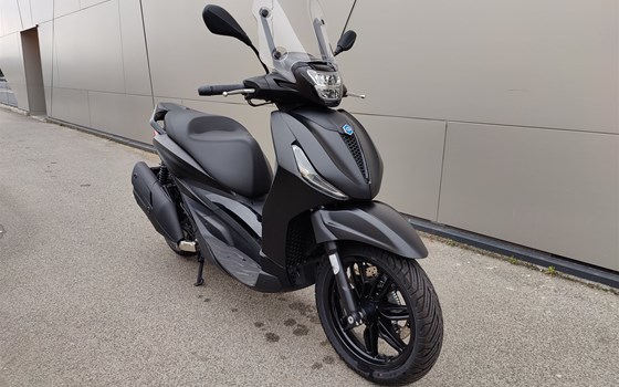 Gebrauchtmotorrad Piaggio Beverly 400 S - Bild 2 Gebrauchtmotorrad Piaggio Beverly 400 S - Bild 2