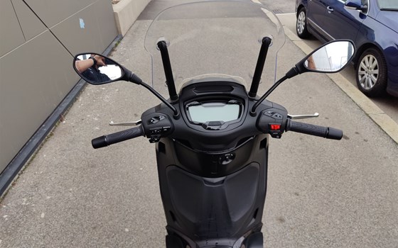 Gebrauchtmotorrad Piaggio Beverly 400 S - Bild 6 Gebrauchtmotorrad Piaggio Beverly 400 S - Bild 6