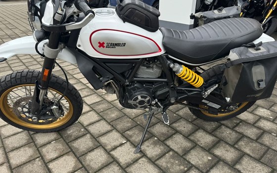 Gebrauchtmotorrad Ducati Scrambler Desert Sled - Bild 2