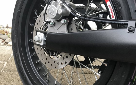 Neufahrzeug Malaguti XSM 125 Supermoto - Bild 10