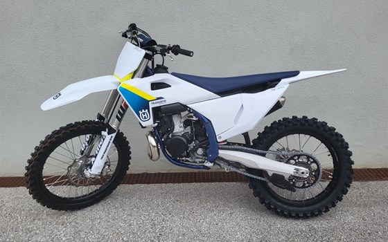 Neufahrzeug Husqvarna TC 300 - Bild 2 Neufahrzeug Husqvarna TC 300 - Bild 2