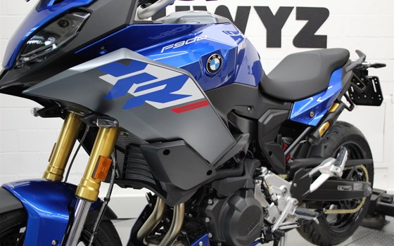 Motorrad Occasion BMW F 900 XR - Bild 6