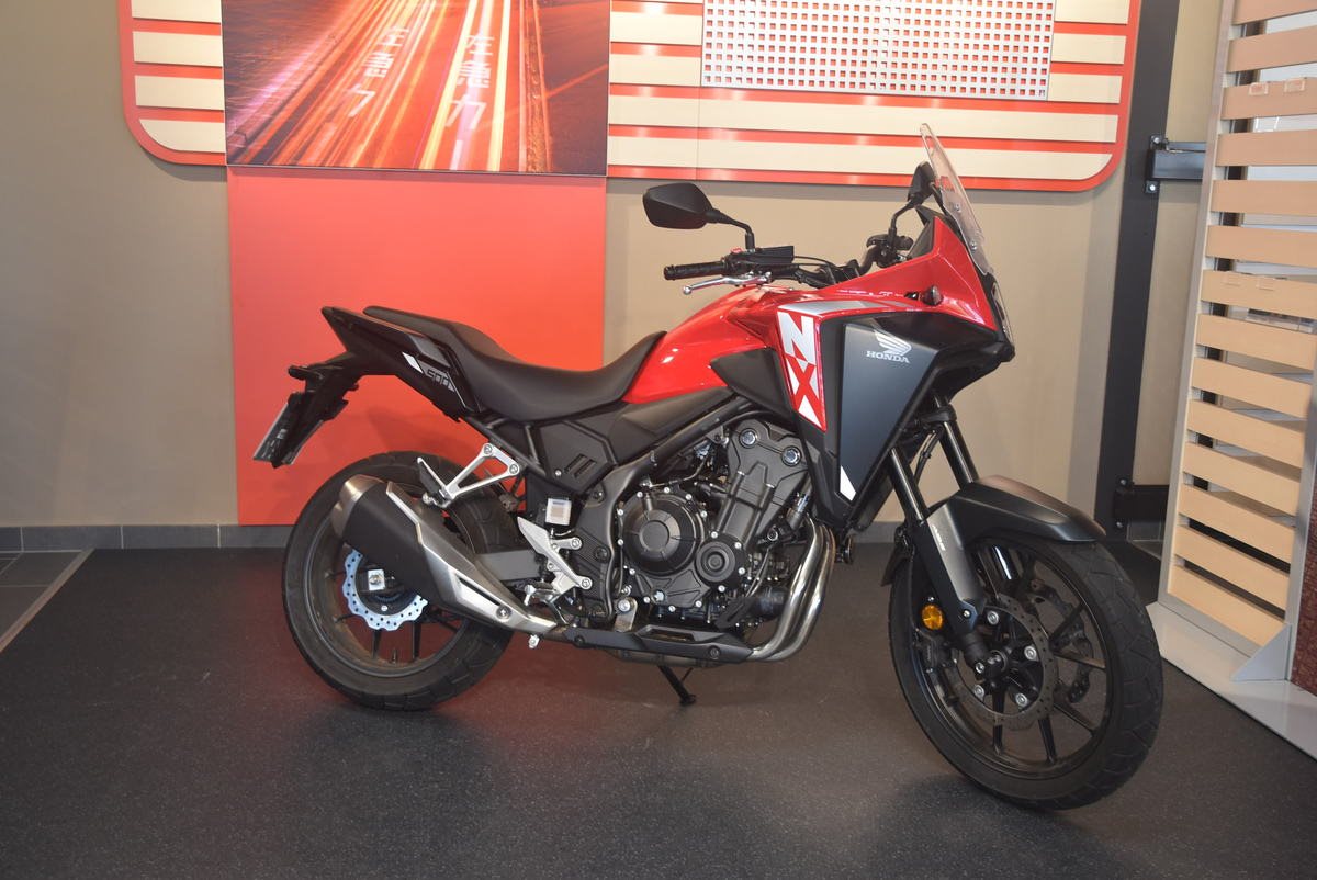 Gebrauchte Honda NX500, Grand Prix Red , Baujahr , 0 km , Preis 8.090