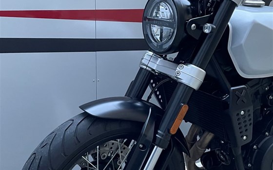 Gebrauchtmotorrad Brixton Crossfire 500 - Bild 4