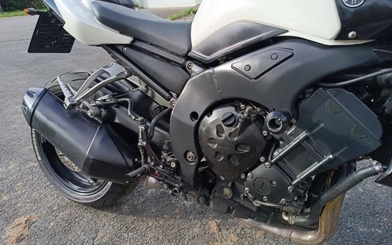 Gebrauchtmotorrad Yamaha FZ1 - Bild 3