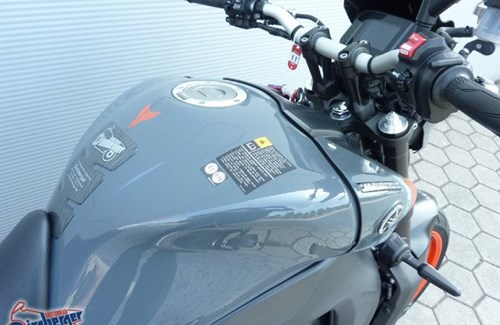 Neumotorrad Yamaha MT-09