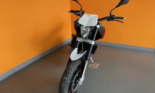 Husqvarna Nuda 900 R