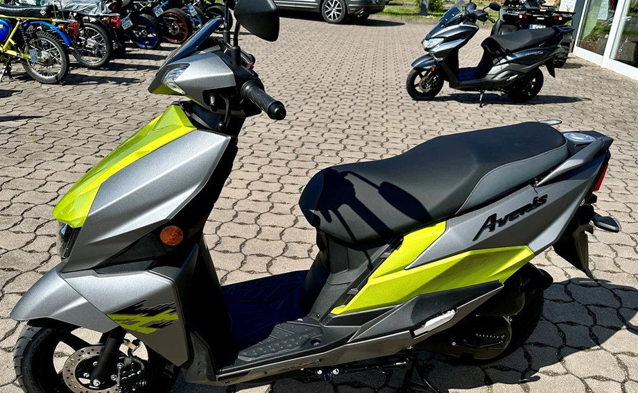 Angebot Suzuki Avenis 125 Bild 1: Angebot Suzuki Avenis 125