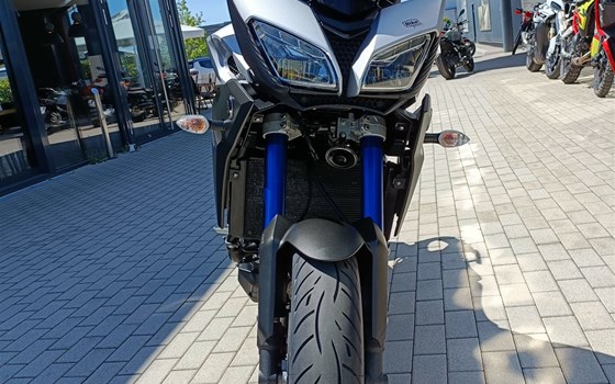 Gebrauchtmotorrad Yamaha MT-09 - Bild 4 Gebrauchtmotorrad Yamaha MT-09 - Bild 4