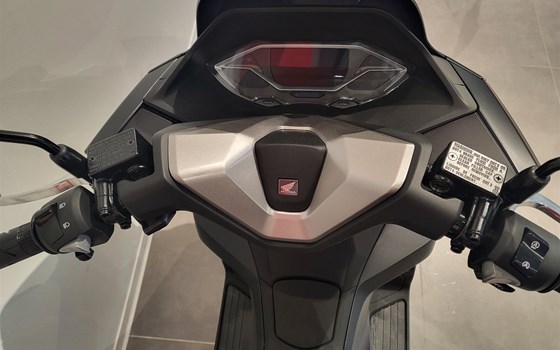 Neufahrzeug Honda PCX125 - Bild 8