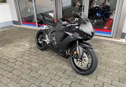 Neumotorrad Honda CBR600RR