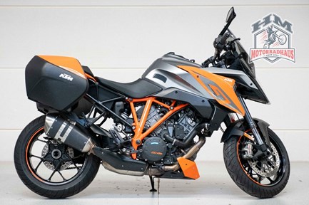 KTM 1290 Super Duke GT