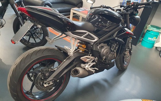 Gebrauchtmotorrad Triumph Street Triple RS - Bild 5