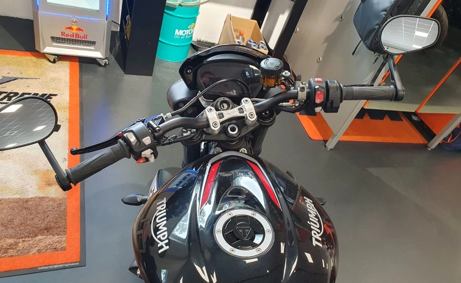 Angebot Triumph Street Triple RS Bild 6: Angebot Triumph Street Triple RS