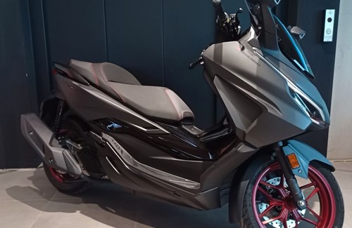 Neumotorrad Honda Forza 125