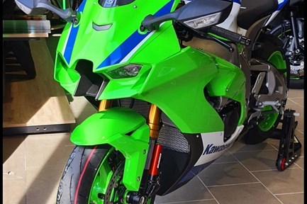 Kawasaki Ninja ZX-10R 40th Anniversary Edition