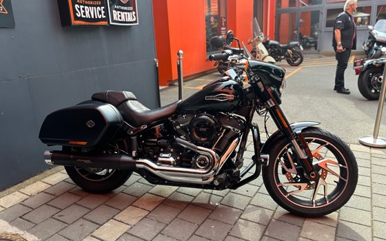 Gebrauchtmotorrad Harley-Davidson Softail Sport Glide FLSB - Bild 2 Gebrauchtmotorrad Harley-Davidson Softail Sport Glide FLSB - Bild 2