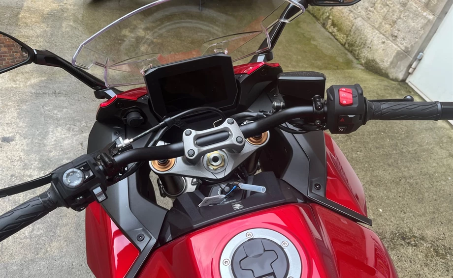 Angebot Suzuki GSX-S1000GT Bild 7: Angebot Suzuki GSX-S1000GT