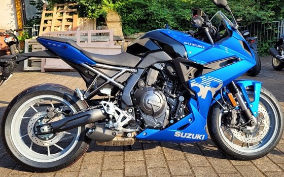 Neufahrzeug Suzuki GSX-8R - Bild 1