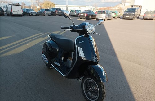 Neumotorrad Vespa GTS 300