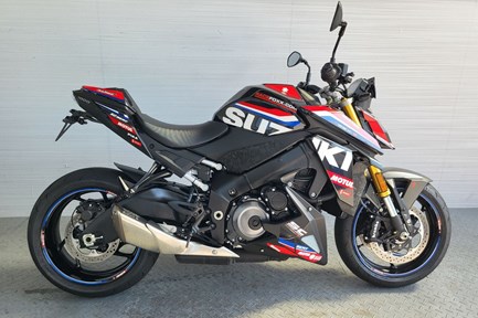 Suzuki GSX-S1000