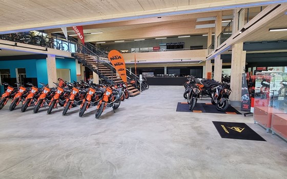 Neufahrzeug Husqvarna Svartpilen 801 - Bild 12