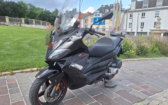 Gebrauchtmotorrad Malaguti Madison 300 - Bild 1 Gebrauchtmotorrad Malaguti Madison 300 - Bild 1