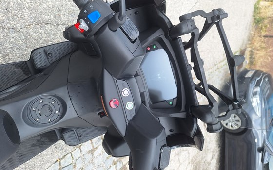 Gebrauchtmotorrad Malaguti Madison 300 - Bild 2 Gebrauchtmotorrad Malaguti Madison 300 - Bild 2