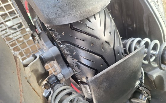 Gebrauchtmotorrad Malaguti Madison 300 - Bild 3 Gebrauchtmotorrad Malaguti Madison 300 - Bild 3