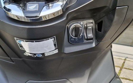 Gebrauchtmotorrad Honda PCX125 - Bild 6
