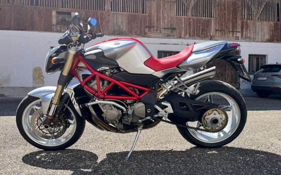 Gebrauchtmotorrad MV Agusta Brutale 910 S - Bild 1 Gebrauchtmotorrad MV Agusta Brutale 910 S - Bild 1