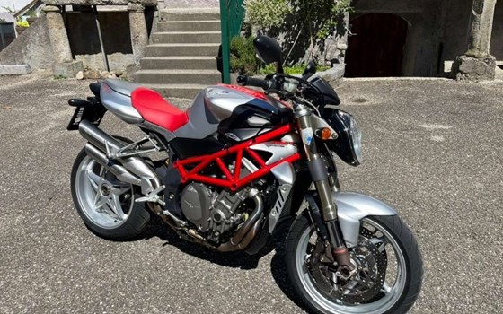 Gebrauchtmotorrad MV Agusta Brutale 910 S - Bild 7 Gebrauchtmotorrad MV Agusta Brutale 910 S - Bild 7