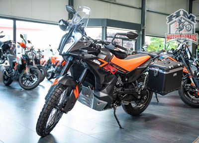 NEUFAHRZEUG KTM 790 Adventure