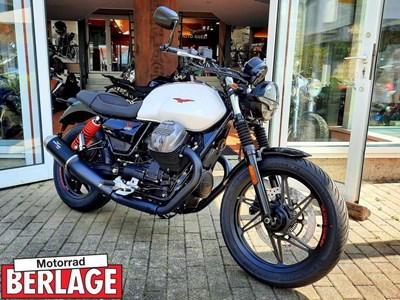 Moto Guzzi V7 II Stone 31 Click for Detail
