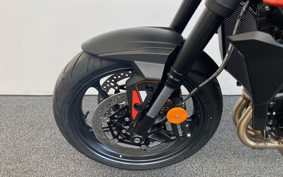 Neufahrzeug Triumph Street Triple 765 R - Bild 12 Neufahrzeug Triumph Street Triple 765 R - Bild 12
