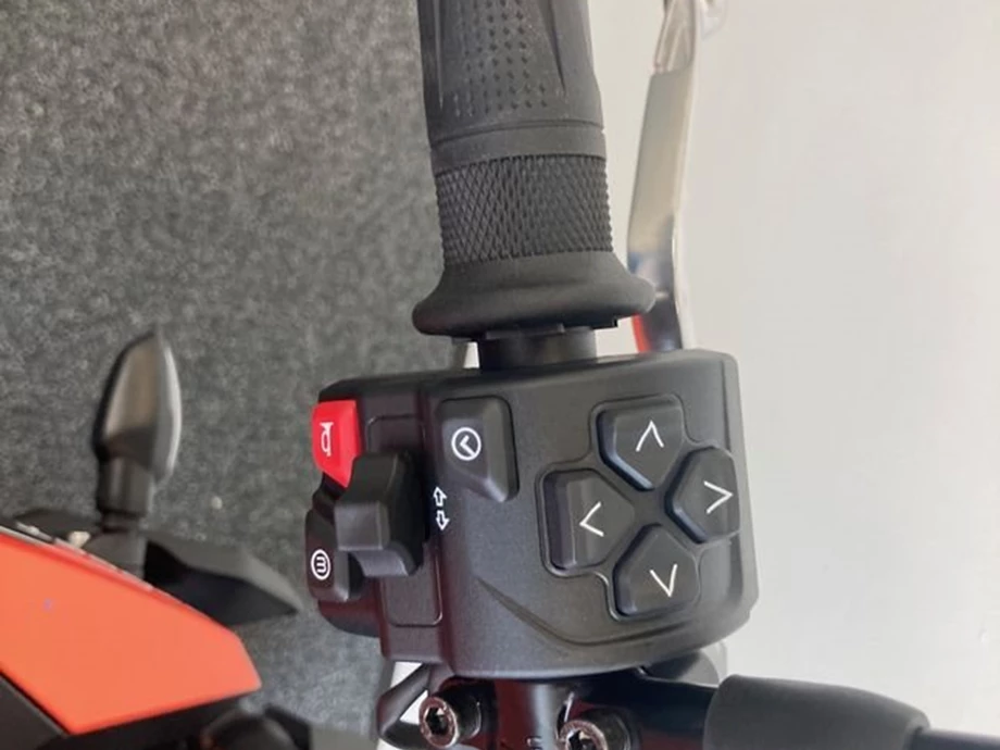 Angebot Triumph Street Triple 765 R Bild 15: Angebot Triumph Street Triple 765 R