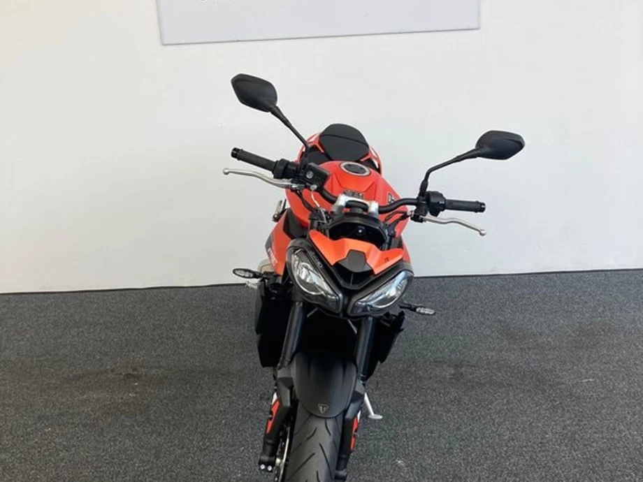 Angebot Triumph Street Triple 765 R Bild 4: Angebot Triumph Street Triple 765 R