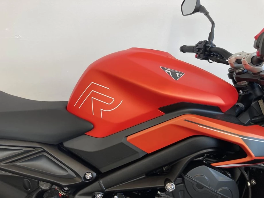 Angebot Triumph Street Triple 765 R Bild 5: Angebot Triumph Street Triple 765 R
